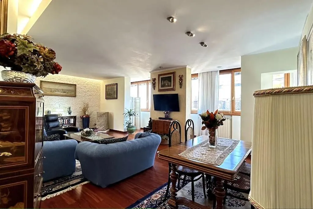 Penthouse With Terrace - Vatican Museums, Saint Peter'S Rome Apartment